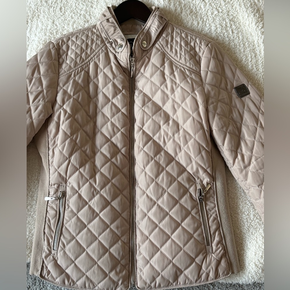 Oli Montreal, spring fall jacket side largeEUC